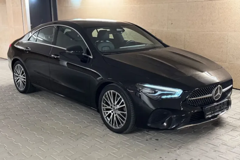 Mercedes-Benz CLA 180 din 2024 cu 60.000 km - oferta MER166836 - foto 11