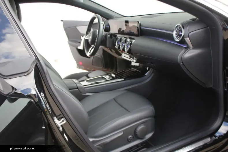 Mercedes-Benz CLA 180 din 2024 cu 30.000 km - oferta MER166837 - foto 9