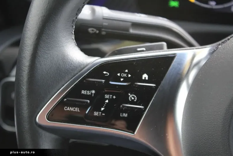 Mercedes-Benz CLA 180 din 2024 cu 30.000 km - oferta MER166837 - foto 17