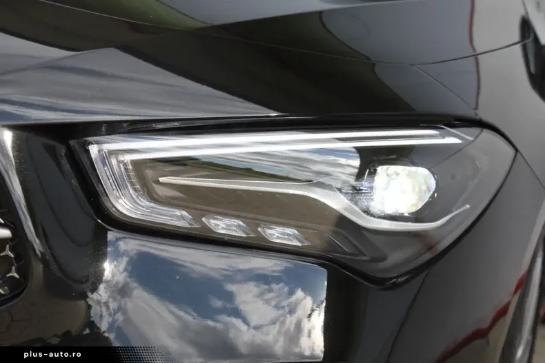 Mercedes-Benz CLA 180 din 2024 cu 30.000 km - oferta MER166837 - foto 34