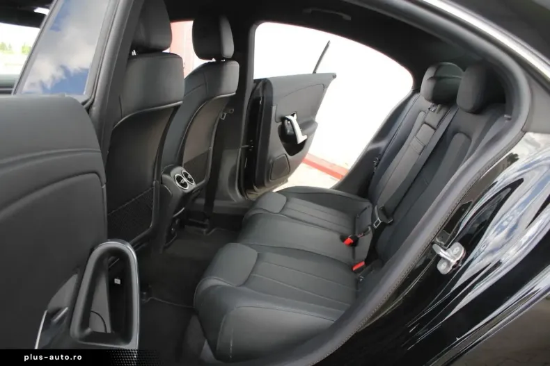 Mercedes-Benz CLA 180 din 2024 cu 30.000 km - oferta MER166837 - foto 35