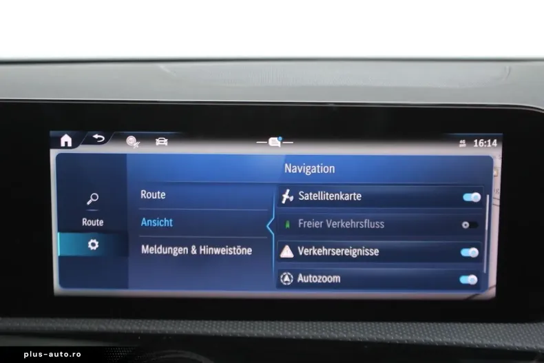 Mercedes-Benz CLA 180 din 2024 cu 30.000 km - oferta MER166837 - foto 42