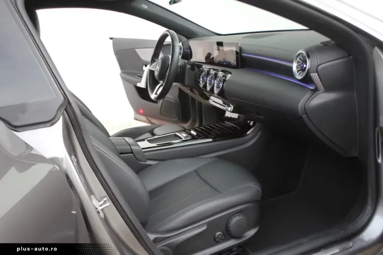Mercedes-Benz CLA 180 din 2024 cu 44.000 km - oferta MER166839 - foto 12
