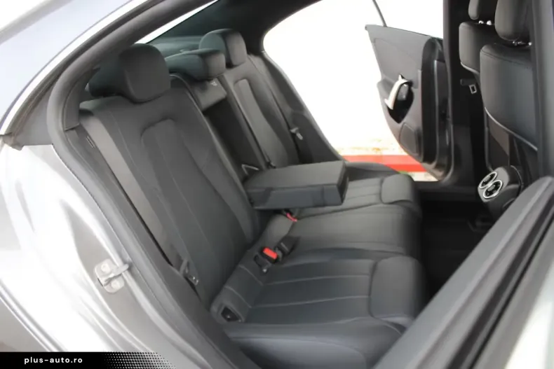 Mercedes-Benz CLA 180 din 2024 cu 44.000 km - oferta MER166839 - foto 14