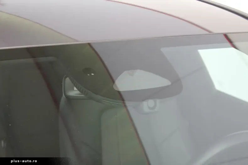 Mercedes-Benz CLA 180 din 2024 cu 44.000 km - oferta MER166839 - foto 35