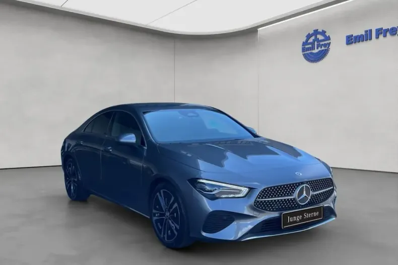 Mercedes-Benz CLA 180 din 2024 cu 14.445 km - oferta MER166847 - foto 3