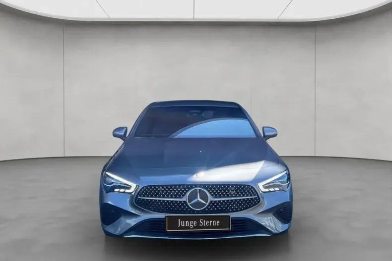 Mercedes-Benz CLA 180 din 2024 cu 14.445 km - oferta MER166847 - foto 4