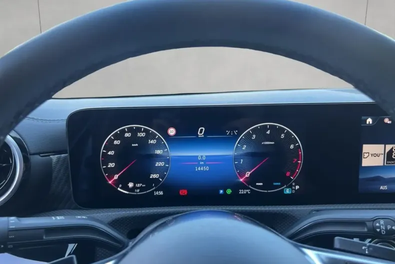 Mercedes-Benz CLA 180 din 2024 cu 14.445 km - oferta MER166847 - foto 7