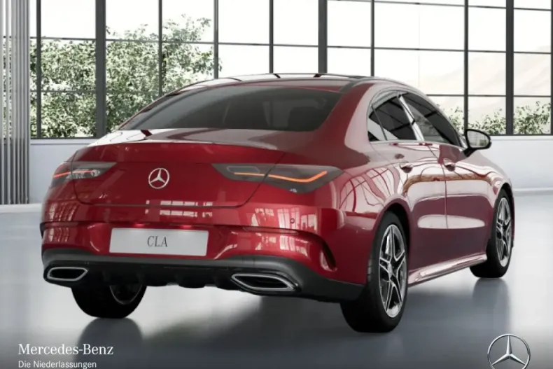 Mercedes-Benz CLA 200 din 2024 cu 9.383 km - oferta MER166848 - foto 3