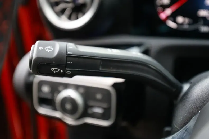 Mercedes-Benz CLA 200 din 2024 cu 6.177 km - oferta MER166849 - foto 20