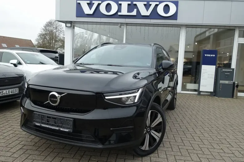Volvo XC40 din 2022 cu 46.800 km - oferta VOL166865 - foto 2