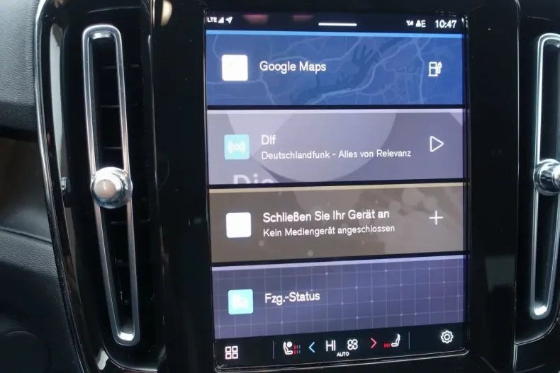 Volvo XC40 din 2022 cu 46.800 km - oferta VOL166865 - foto 17