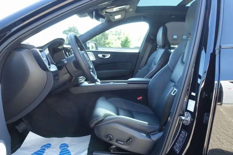 Volvo XC60 din 2024 cu 19.586 km - oferta VOL166866 - foto 8