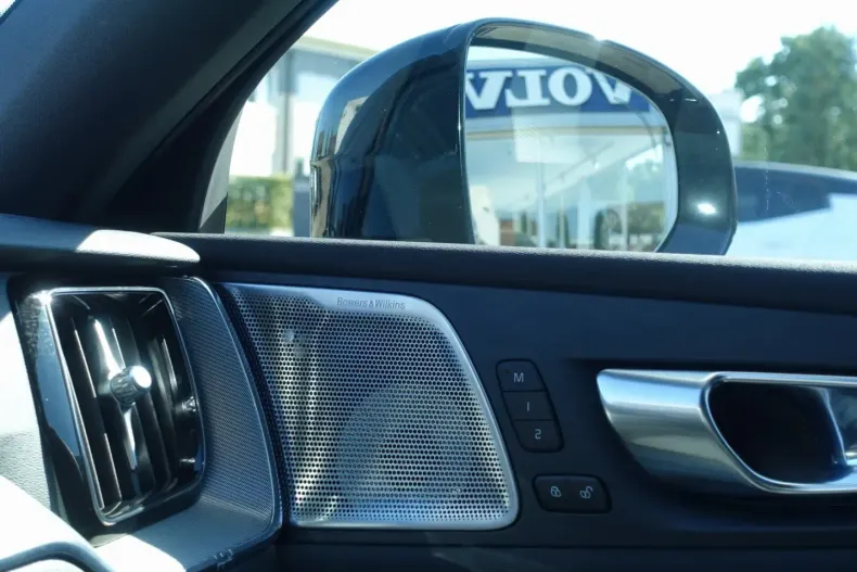 Volvo XC60 din 2024 cu 19.586 km - oferta VOL166866 - foto 15