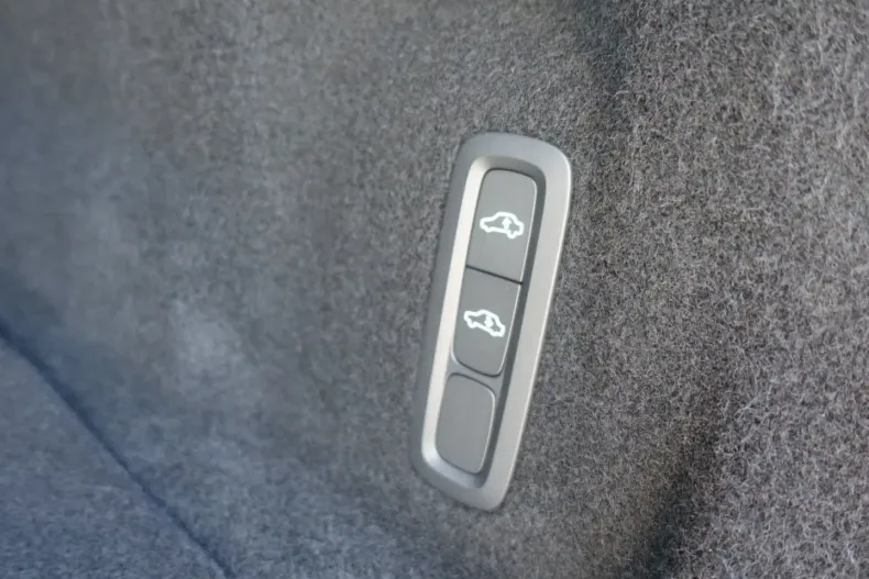 Volvo XC60 din 2024 cu 19.586 km - oferta VOL166866 - foto 27