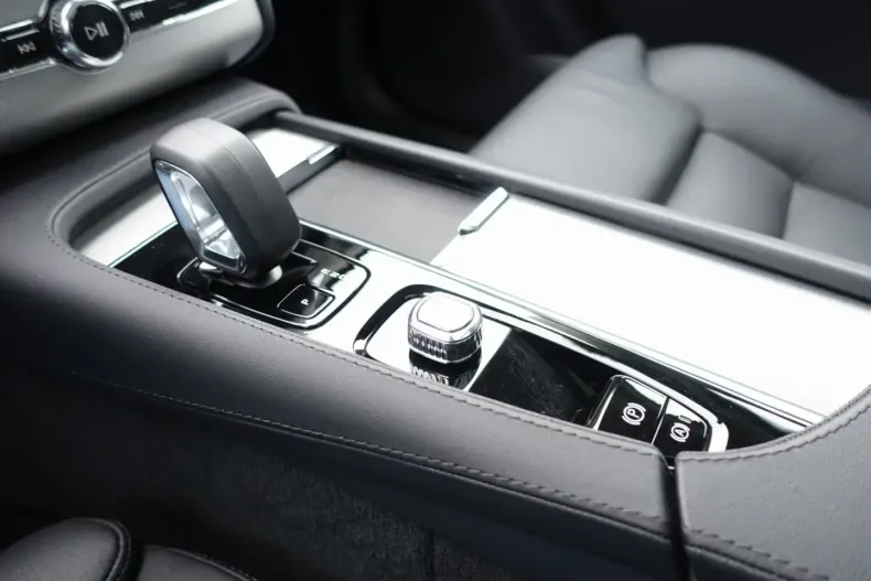 Volvo XC90 din 2024 cu 9.080 km - oferta VOL166868 - foto 14