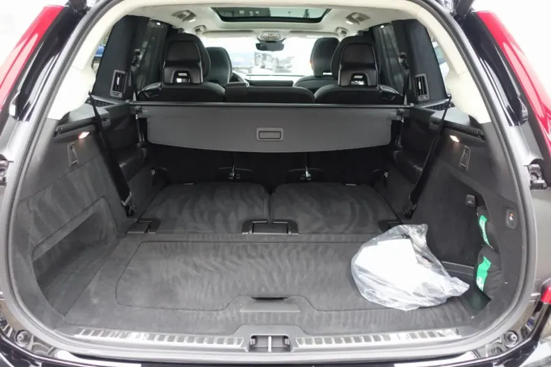 Volvo XC90 din 2024 cu 9.080 km - oferta VOL166868 - foto 24