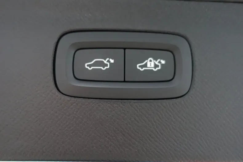 Volvo XC90 din 2024 cu 9.080 km - oferta VOL166868 - foto 26