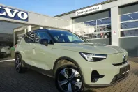 Volvo XC40 din 2023 cu 38.500 km - oferta VOL166869 - foto 1