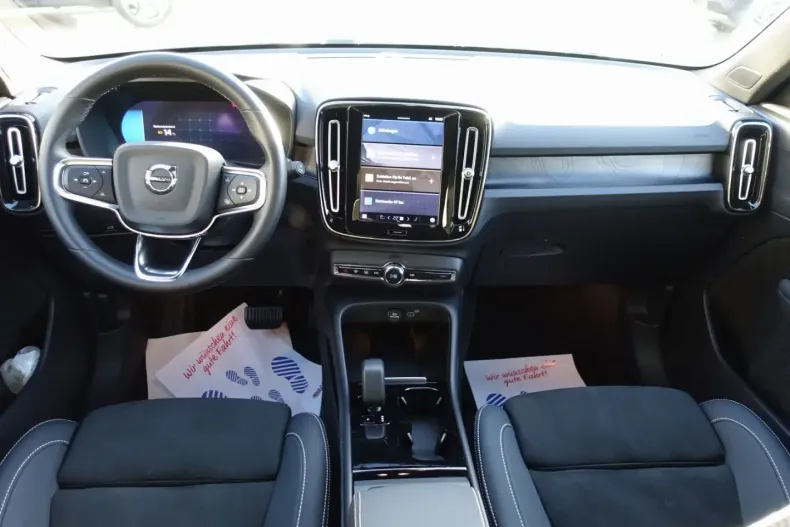 Volvo XC40 din 2023 cu 38.500 km - oferta VOL166869 - foto 12