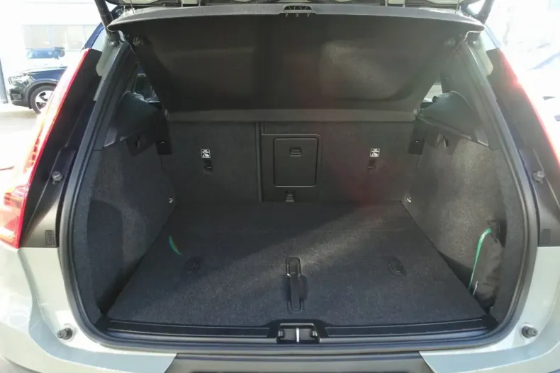 Volvo XC40 din 2023 cu 38.500 km - oferta VOL166869 - foto 21