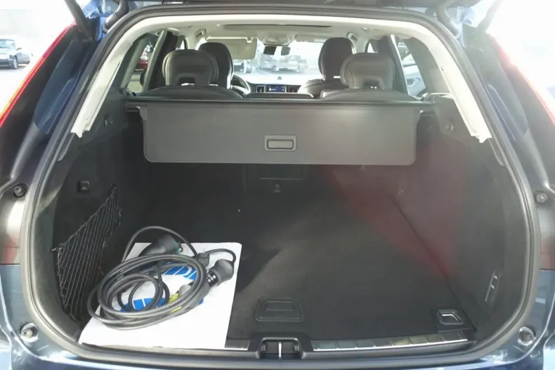 Volvo XC60 din 2025 cu 20.750 km - oferta VOL166870 - foto 13