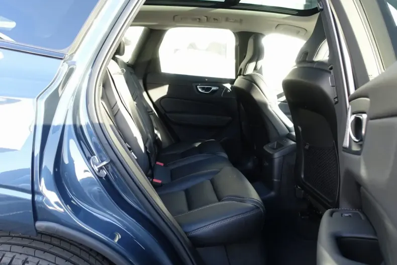 Volvo XC60 din 2025 cu 20.750 km - oferta VOL166870 - foto 17