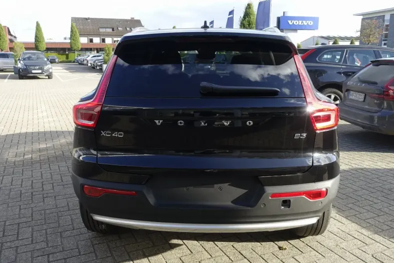 Volvo XC40 din 2024 cu 9.450 km - oferta VOL166871 - foto 4