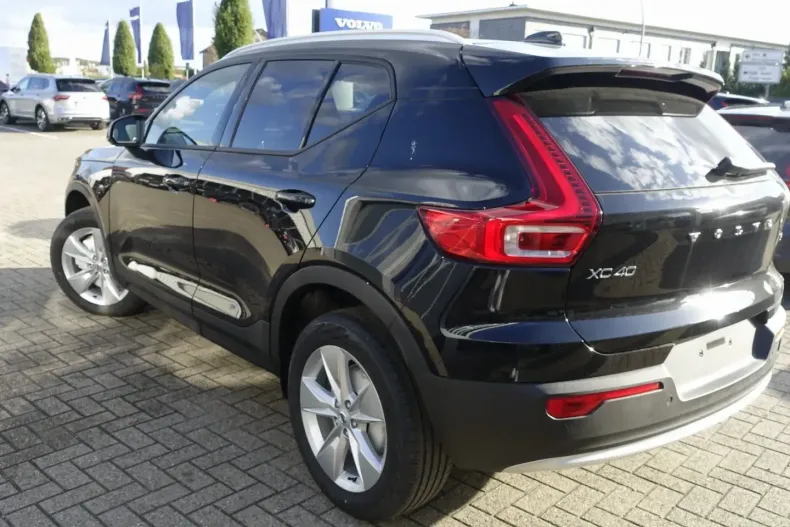 Volvo XC40 din 2024 cu 9.450 km - oferta VOL166871 - foto 5