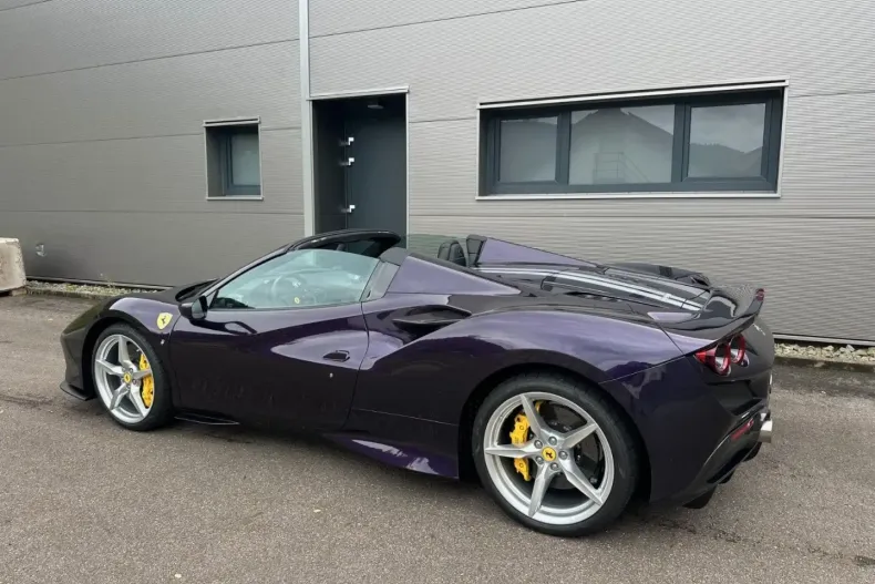 Ferrari F8 din 2023 cu 5.300 km - oferta FER166876 - foto 3