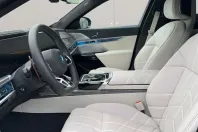 BMW M760 din 2023 cu 17.000 km - oferta BMW166878 - foto 2