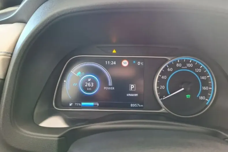 Nissan Leaf din 2021 cu 8.954 km - oferta NIS166880 - foto 11