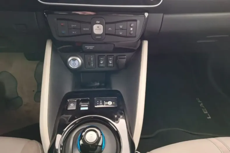 Nissan Leaf din 2021 cu 8.954 km - oferta NIS166880 - foto 16