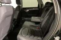 Volkswagen Touareg din 2021 cu 125.182 km - oferta VOL166903 - foto 12