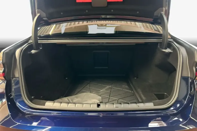 BMW 740 din 2024 cu 8.718 km - oferta BMW166918 - foto 7