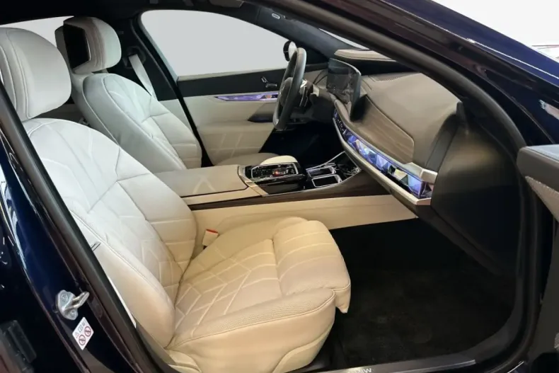 BMW 740 din 2024 cu 8.718 km - oferta BMW166918 - foto 16