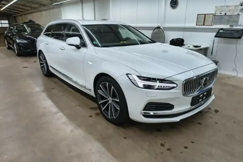 Volvo V90 din 2021 cu 67.500 km - oferta VOL166922 - foto 1