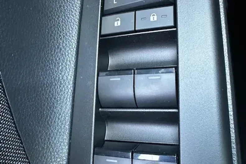 Toyota C-HR din 2025 cu 5 km - oferta TOY166930 - foto 12