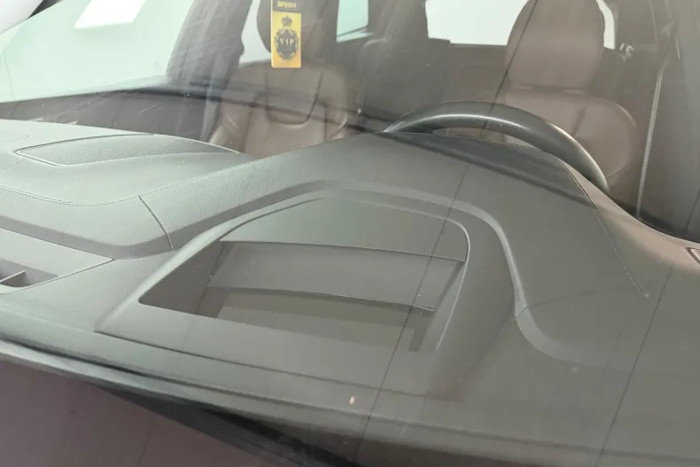 Volvo XC60 din 2021 cu 100.000 km - oferta VOL166932 - foto 3