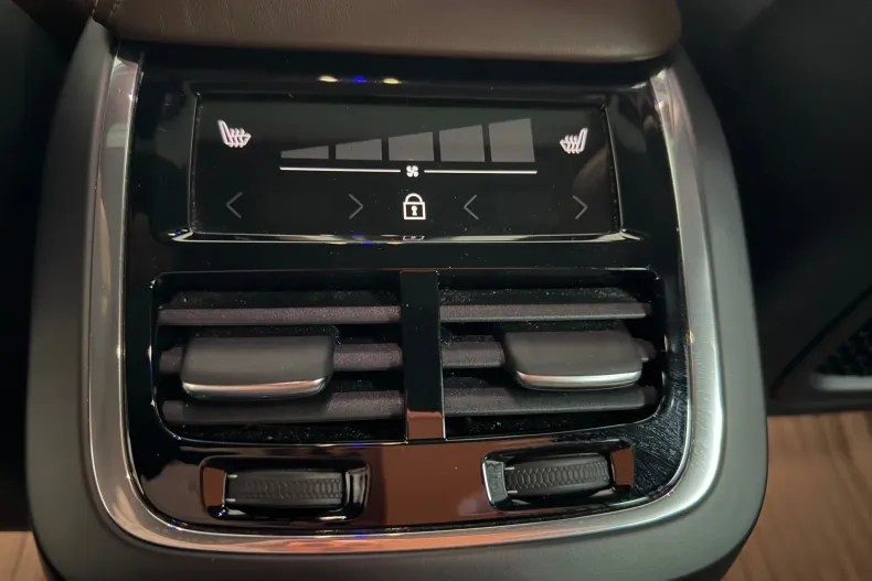 Volvo XC60 din 2021 cu 100.000 km - oferta VOL166932 - foto 11