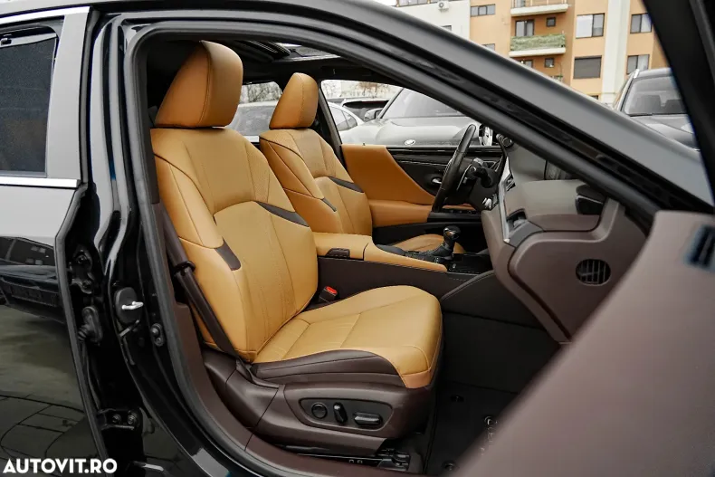 Lexus Seria ES din 2020 cu 93.500 km - oferta LEX166934 - foto 17