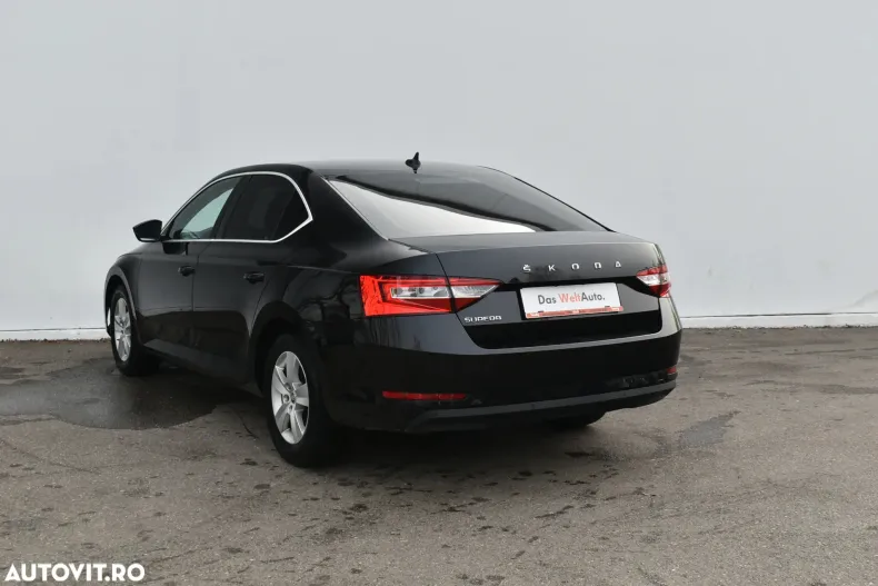 Skoda Superb din 2023 cu 65.869 km - oferta SKO166943 - foto 4