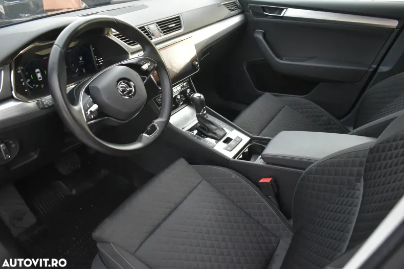 Skoda Superb din 2023 cu 65.869 km - oferta SKO166943 - foto 6