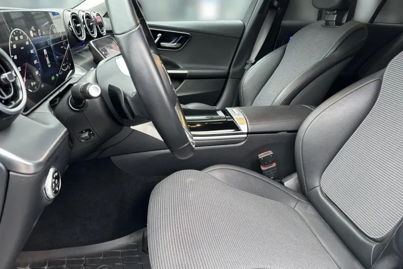 Mercedes-Benz C din 2023 cu 32.475 km - oferta MER166948 - foto 14