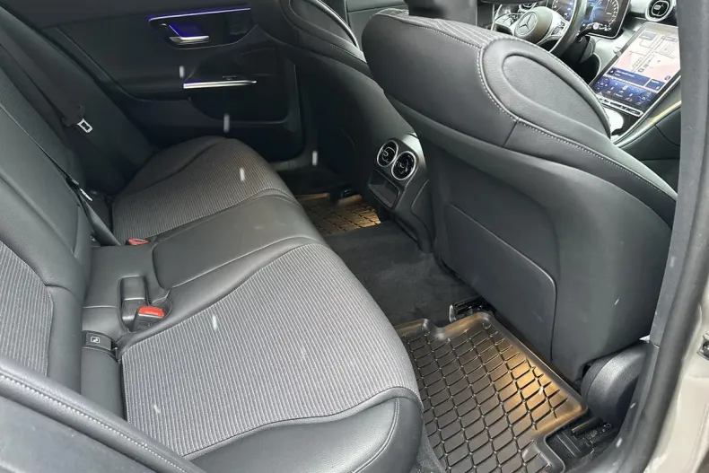 Mercedes-Benz C din 2023 cu 32.475 km - oferta MER166948 - foto 15