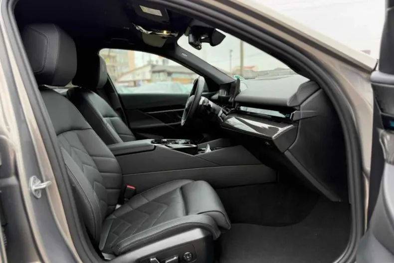 BMW Seria 5 din 2025 cu 16.000 km - oferta BMW166956 - foto 22