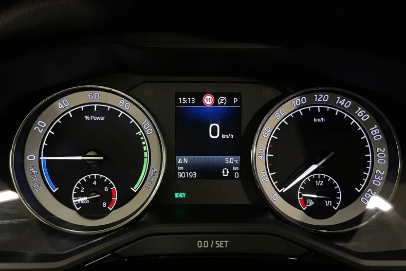 Skoda Superb din 2020 cu 90.193 km - oferta SKO166963 - foto 33