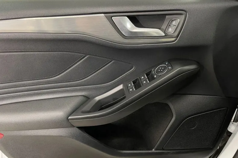 Ford Focus din 2021 cu 118.484 km - oferta FOR166966 - foto 23