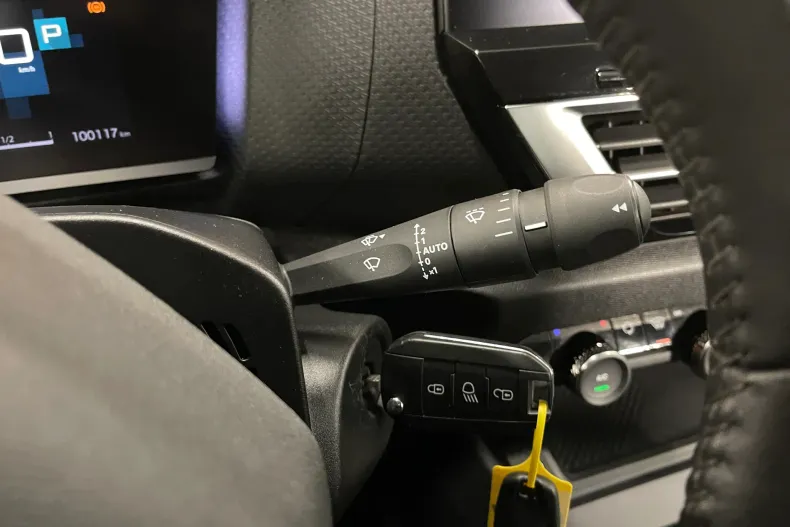 Citroën C4 din 2022 cu 100.117 km - oferta CIT166968 - foto 28