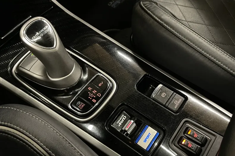 Mitsubishi Outlander din 2020 cu 172.492 km - oferta MIT166969 - foto 29